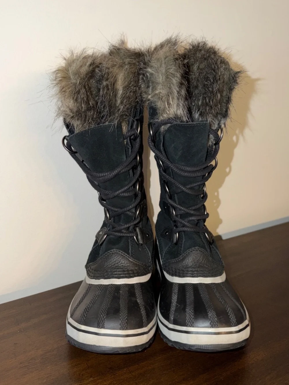 Sorel Women's Joan of Arctic Waterproof Insulated Fur Trim Snow Boots Black 8.5